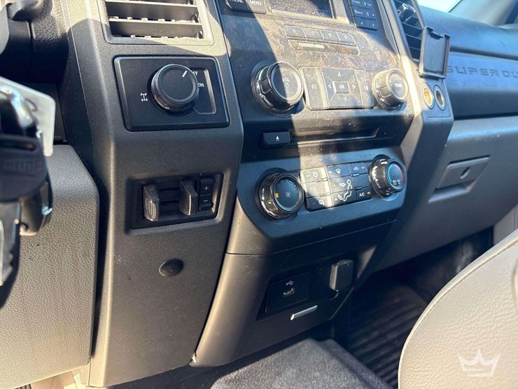 2017-ford-f250-image-28