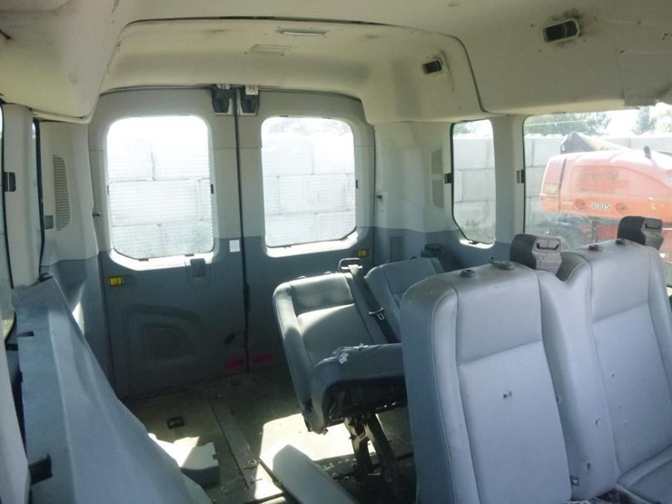 2017-ford-transit-image-18
