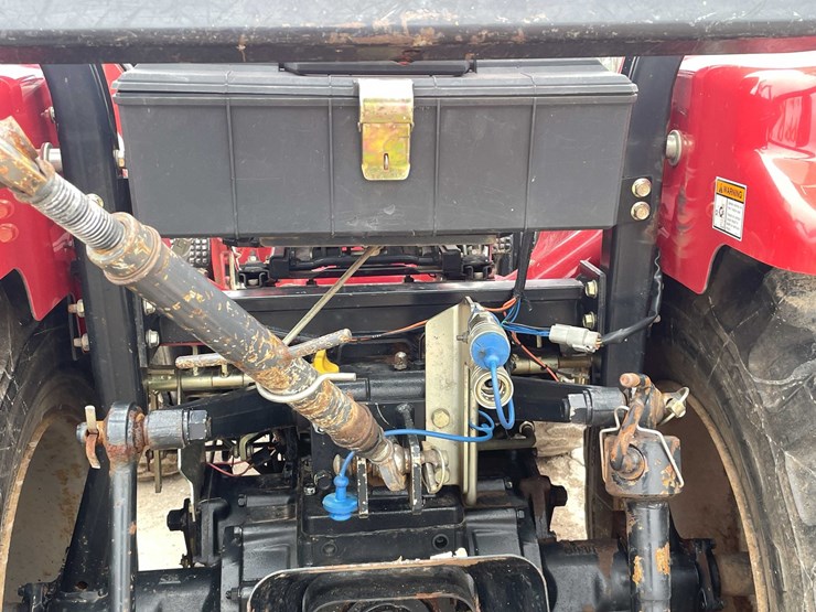 #4055-•-case-dx33-tractor-image-30