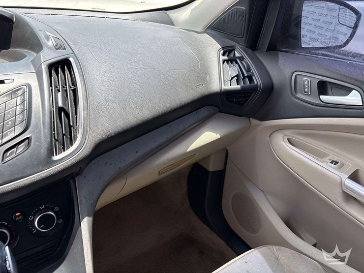 2014-ford-escape-image-19