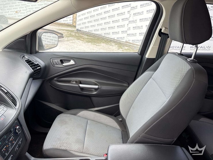 2017-ford-escape-image-21
