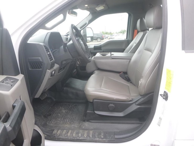 2022-ford-f450-image-19