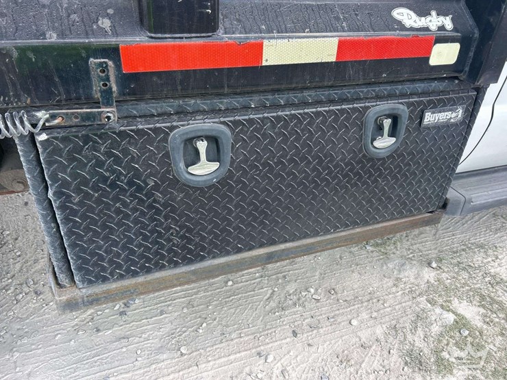 2016-ford-f550-image-26