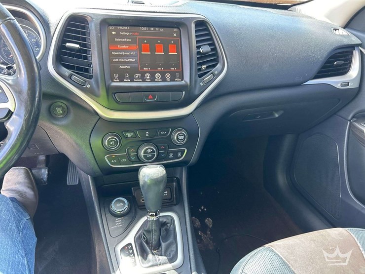 2014-jeep-cherokee-limited-image-13