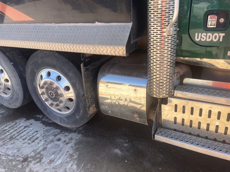 2013-mack-granite-104fr-image-36
