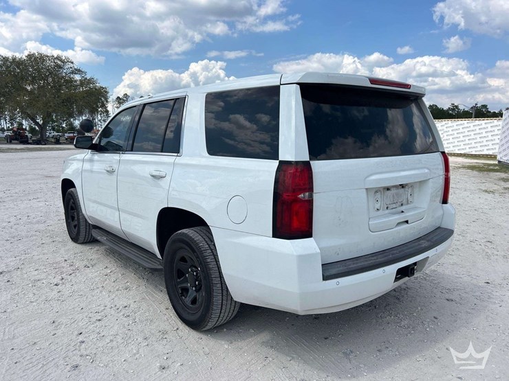 2018-chevrolet-tahoe-image-4
