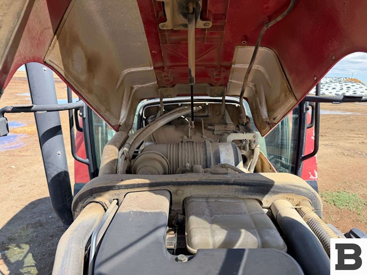 case-ih-farmall-105u-image-11