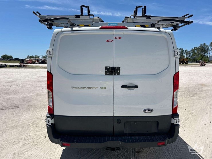 2017-ford-transit-image-16
