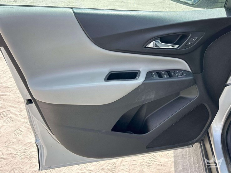 2018-chevrolet-equinox-image-11