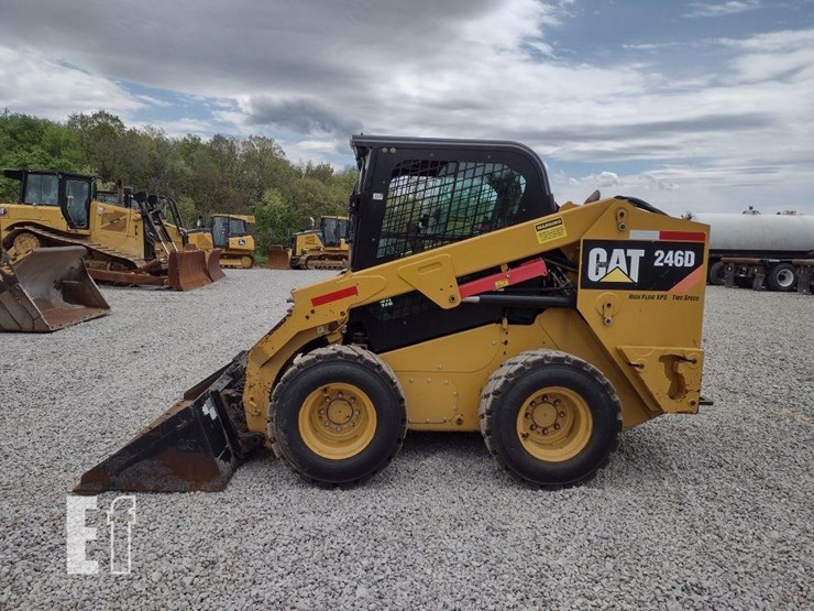 2016-caterpillar-246d-image-1