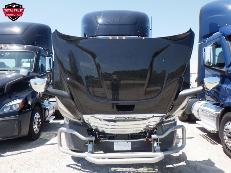 2022-freightliner-cascadia-116-image-21