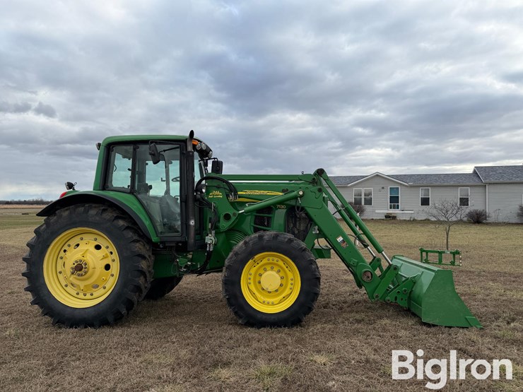 2009-john-deere-7130-premium-image-4