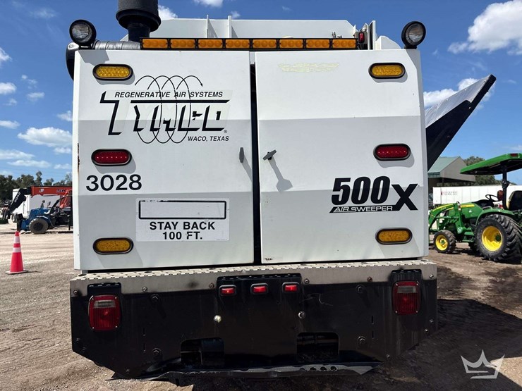 2010-tymco-500x-image-9