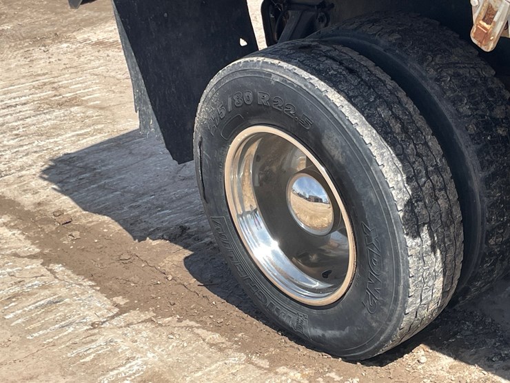 #4015-•-2004-freightliner-dump-truck-(has-wi-title)-image-15
