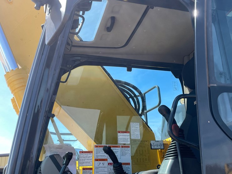 2022-komatsu-pc238us-lc-11-image-51