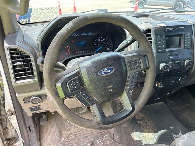 2017-ford-f350-image-17