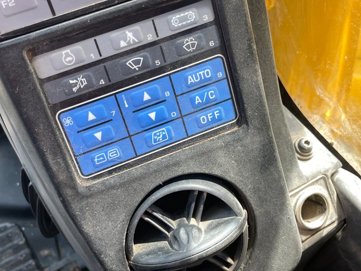 2014-komatsu-pc78-image-53