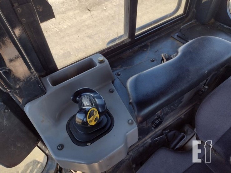 2016-komatsu-d37ex-23-image-9