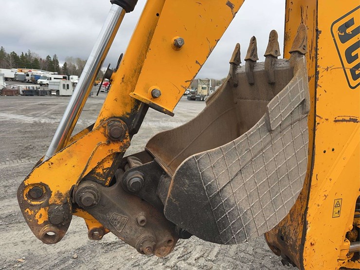 2010-jcb-3cx-image-18