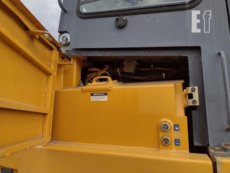 2004-deere-655c-ii-image-33