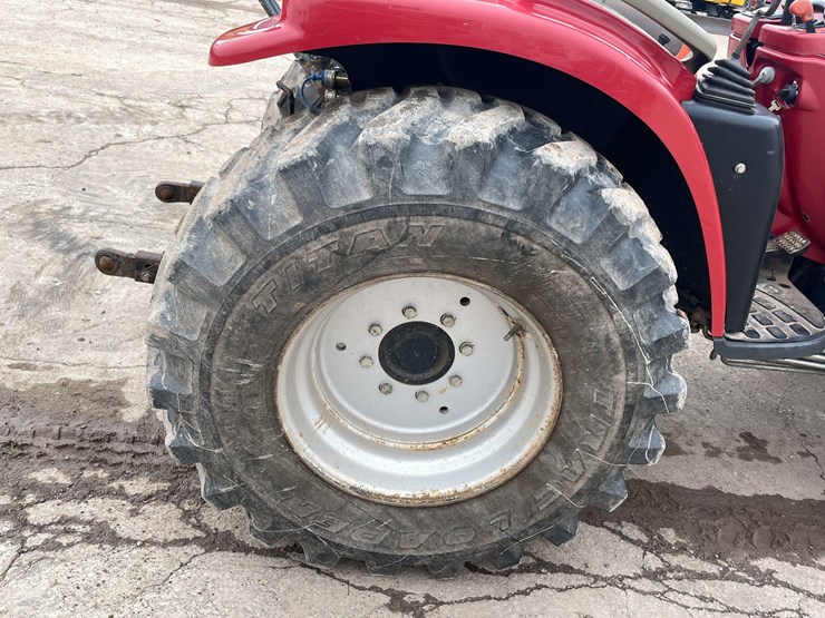 #4055-•-case-dx33-tractor-image-13