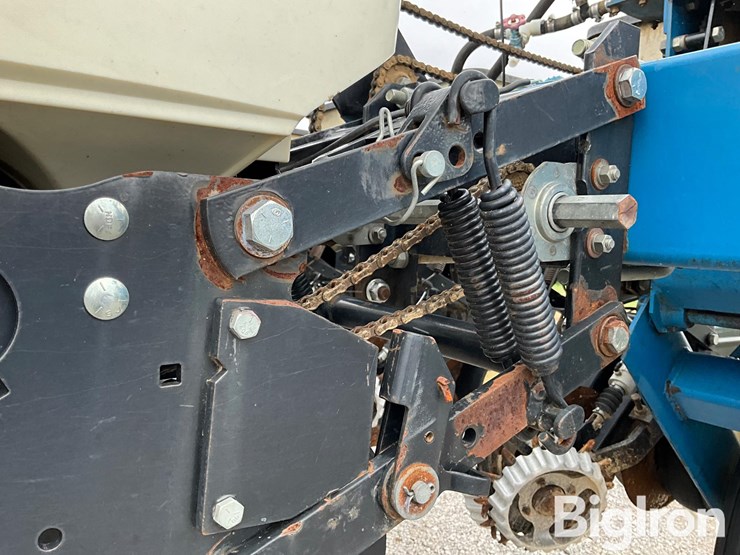 kinze-2600-image-18