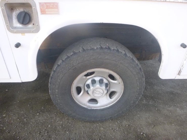 2007-chevrolet-3500-image-19