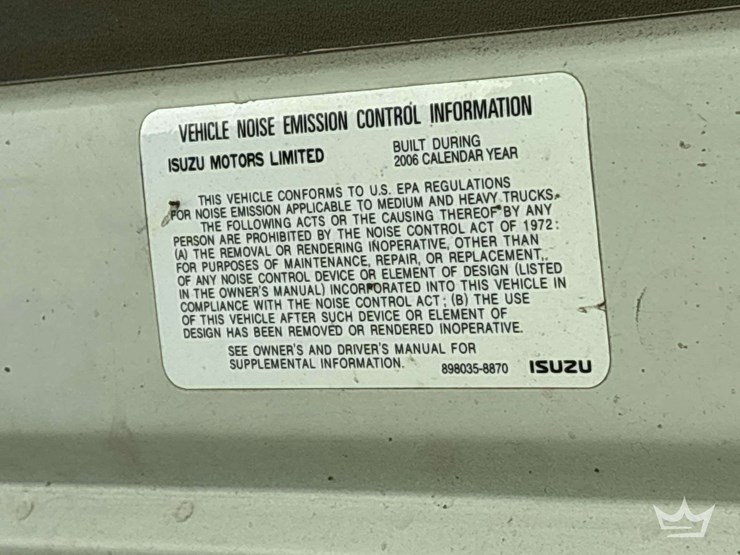 2006-isuzu-npr-image-6