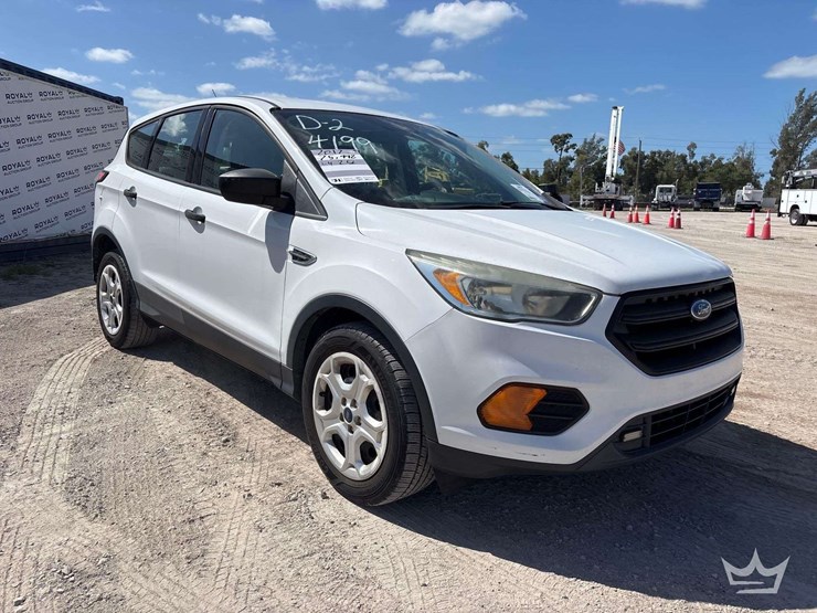 2017-ford-escape-image-2