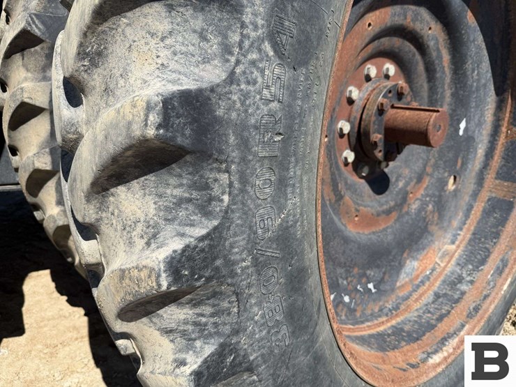 2015-case-ih-magnum-310-image-56