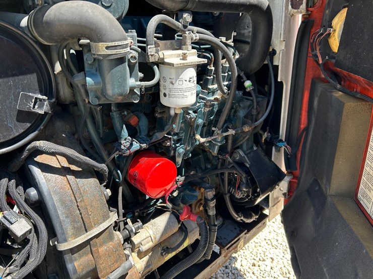 bobcat-s300-image-14