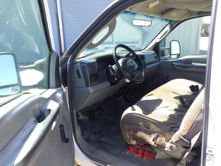 2004-ford-f350-image-5