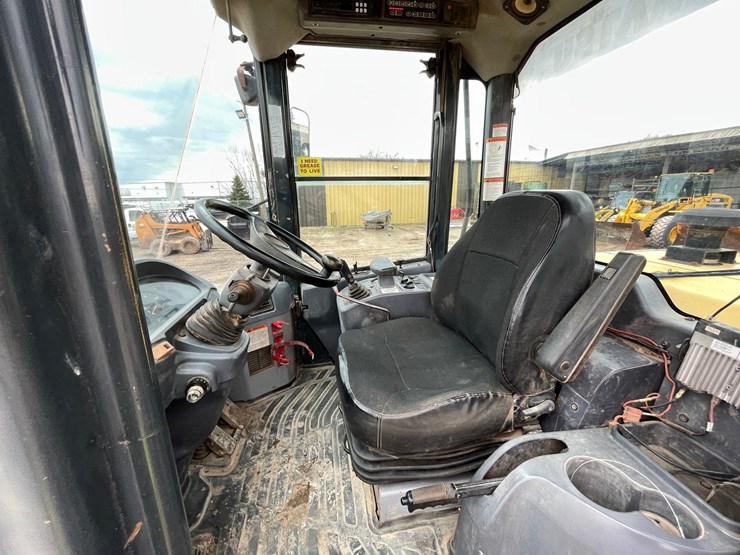 komatsu-wa250-5-image-45