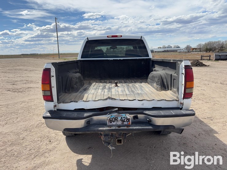 2002-chevrolet-silverado-2500-image-6