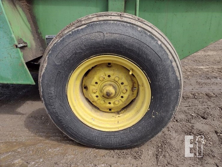 john-deere-410-image-7