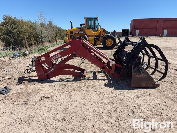 case-ih-l300-image-4