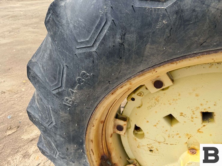 john-deere-7405-image-20