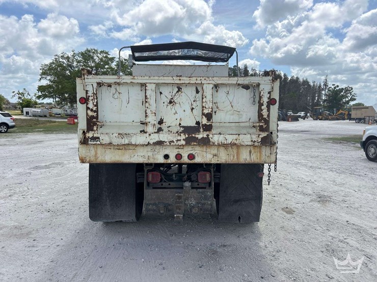 2013-international-durastar-4300-image-22