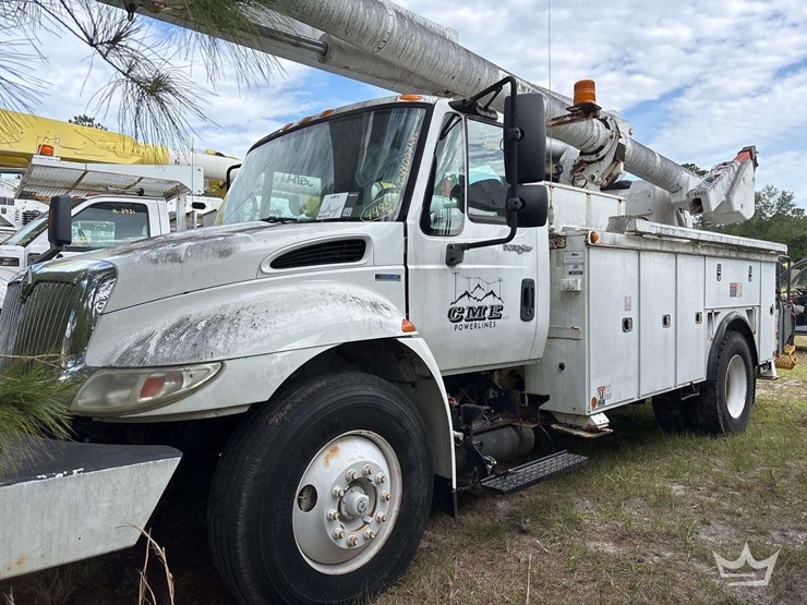 2010-international-durastar-4300-image-1