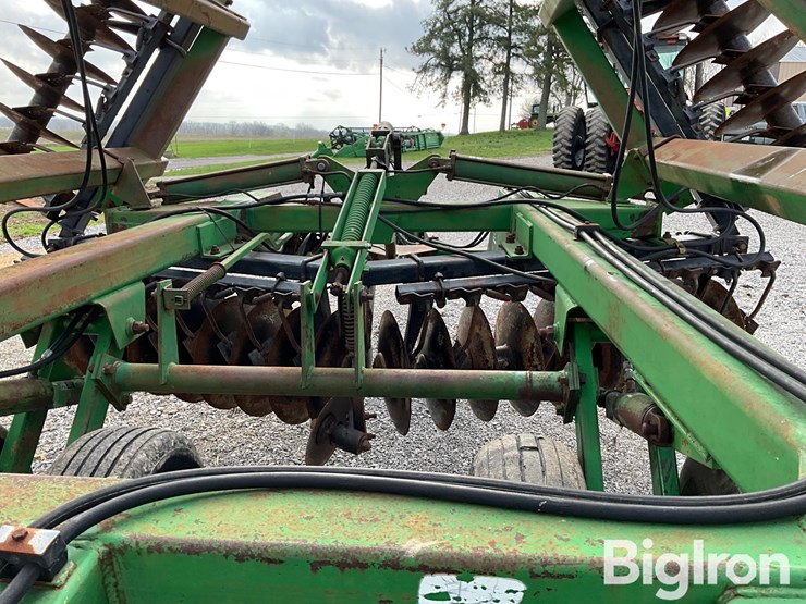 john-deere-630-image-13