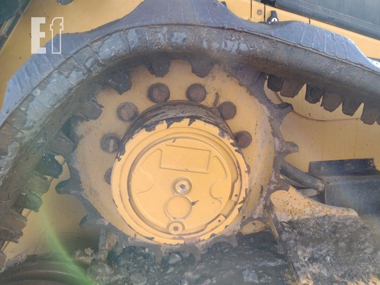 2019-caterpillar-299d2-xhp-image-28
