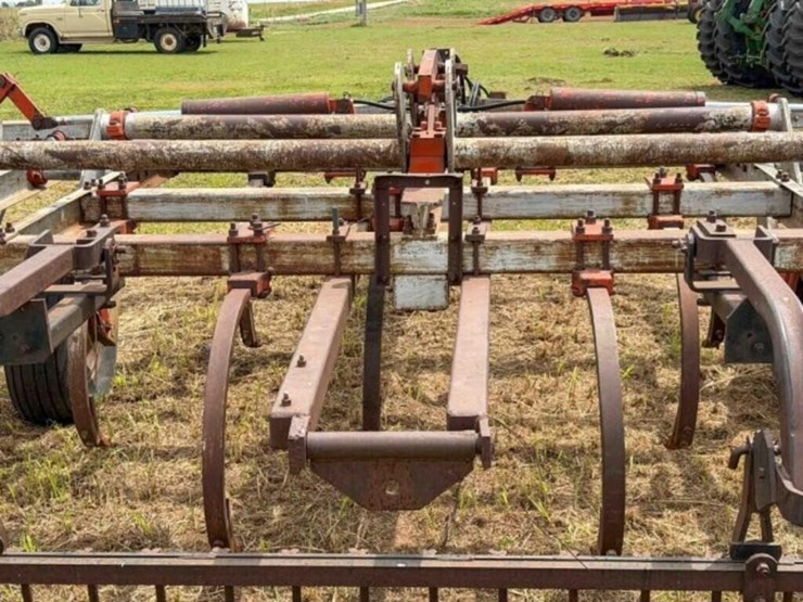 22’-graham-hoeme-chisel-image-24