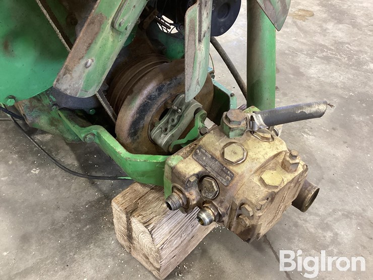 john-deere-10-image-16