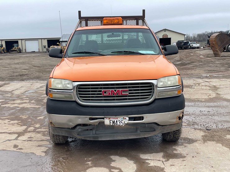 #4043-•-2002-gmc-250-(has-wi-title)-image-2