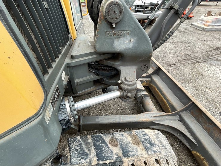 volvo-ecr88-image-9