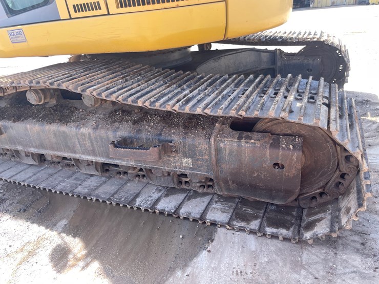 komatsu-pc308-image-11