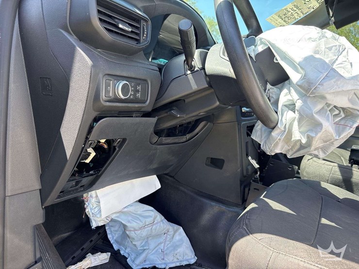 2020-ford-explorer-image-14