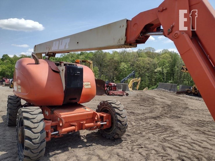 2002-jlg-600ajn-image-14