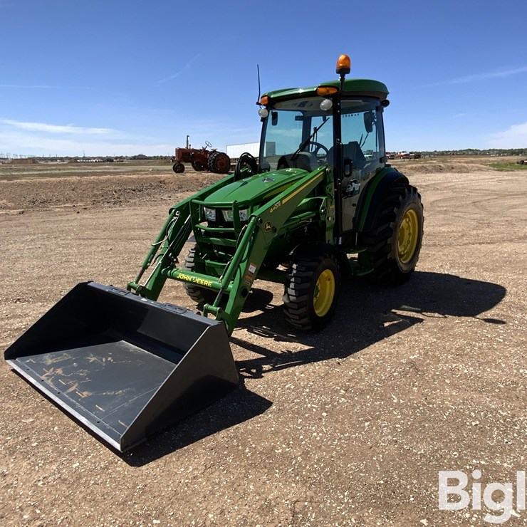 2023 JOHN DEERE 4066R