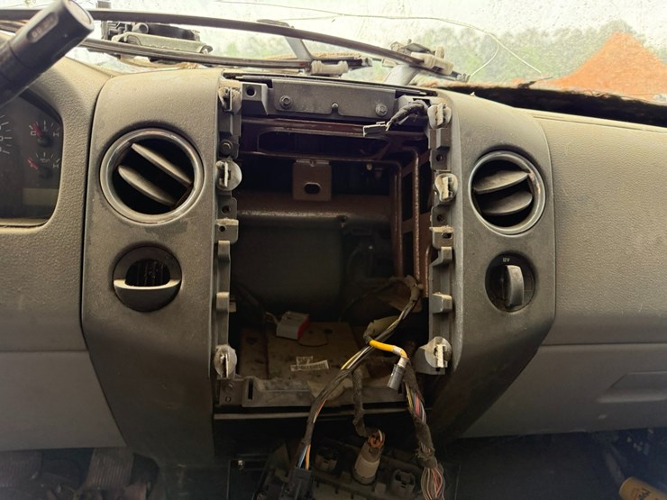 2008-ford-f150-image-34